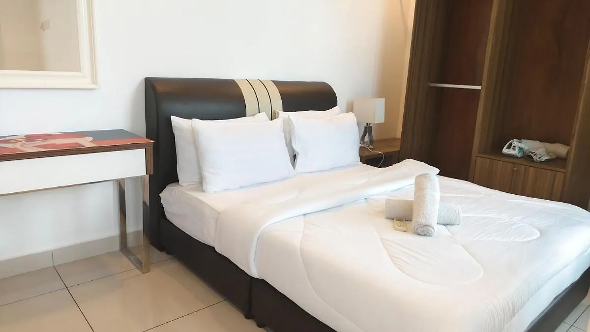 شقة High-Rise Suite With View-Near Gurney & Gleneagles جورج تاون