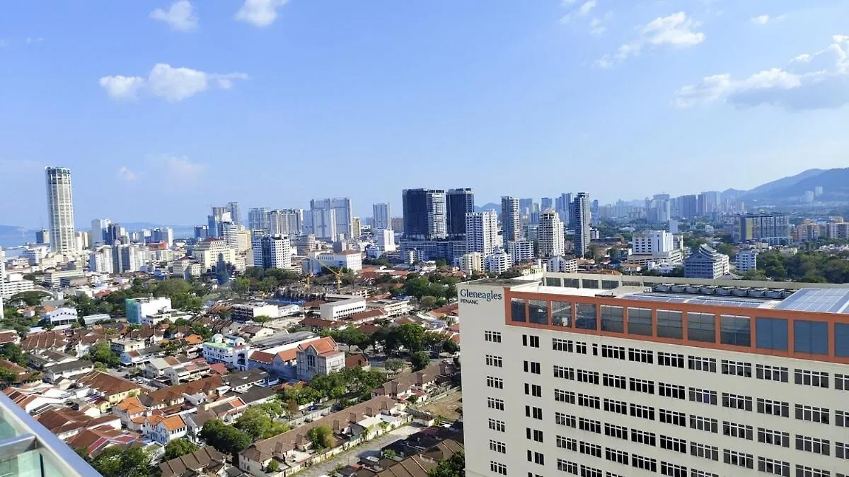 High-Rise Suite With View-Near Gurney & Gleneagles جورج تاون شقة